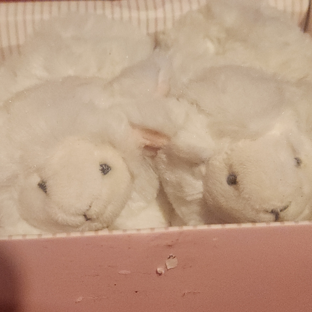 DouDou et Compagnie White Lamb Baby Slippers
